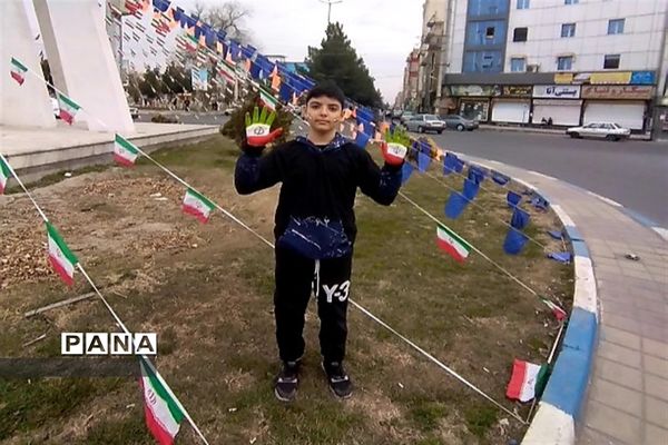 راهپیمایی ۲۲ بهمن با حضور غرور آفرین اهالی بهارستان دو