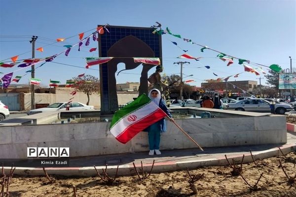 راهپیمایی باشکوه مردم شهرستان آباده درجشن پیروزی انقلاب