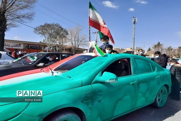 راهپیمایی باشکوه مردم شهرستان آباده درجشن پیروزی انقلاب