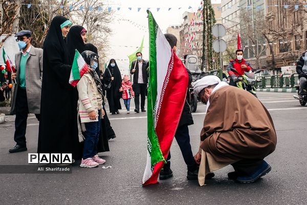 راهپیمایی یوم الله ۲۲ بهمن در تهران