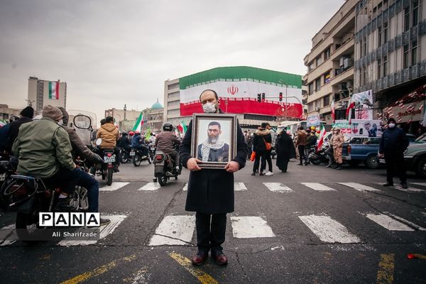 راهپیمایی یوم الله ۲۲ بهمن در تهران