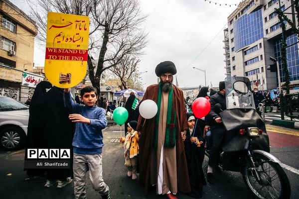 راهپیمایی یوم الله ۲۲ بهمن در تهران