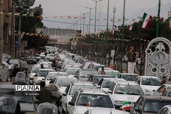 راهپیمایی 22 بهمن خودرویی در شهرستان آران و بیدگل