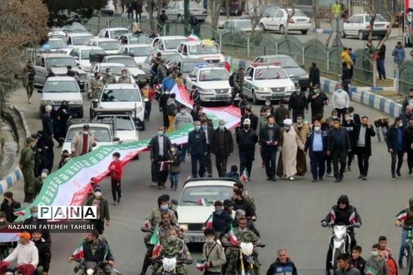 حضور مردم انقلابی فشافویه در جشن 43 سالگی انقلاب