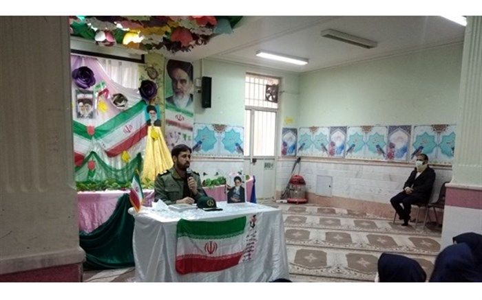 برگزاری مراسم گرامیداشت دهه فجر در دبیرستان شهید خدابخشی قم