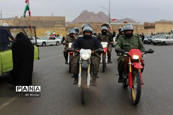 راهپیمایی خودرویی و موتوری 22 بهمن در قم-1