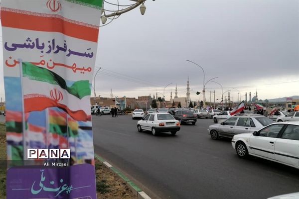 راهپیمایی خودرویی و موتوری 22 بهمن در قم-1