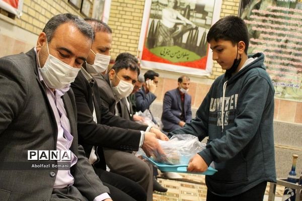 گرامیداشت روز پدر در سالن ورزش‌های باستانی فرهنگیان قم