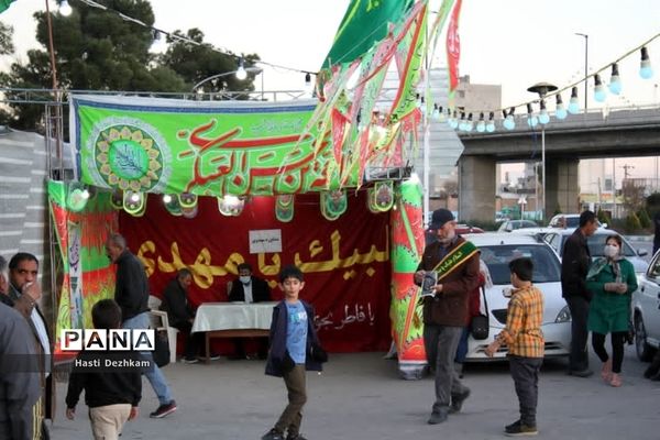 شادی و سرور مردم شیراز در روز میلاد حضرت علی(ع)