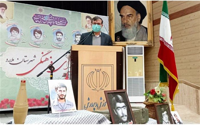 معلمان جزو تاثیرگذارترین اقشار در انقلاب اسلامی و دفاع‌مقدس هستند