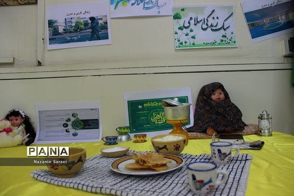 افتتاح نمایشگاه‌های فرهنگی دانش‌آموزان عضو اتحادیه انجمن اسلامی اسلامشهر