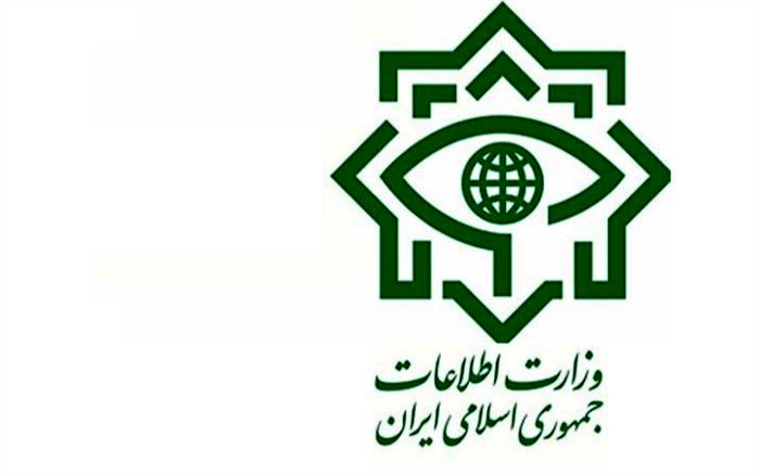 جاعل عناوین نهادهای حاکمیتی‌ و امنیتی در تهران دستگیر شد