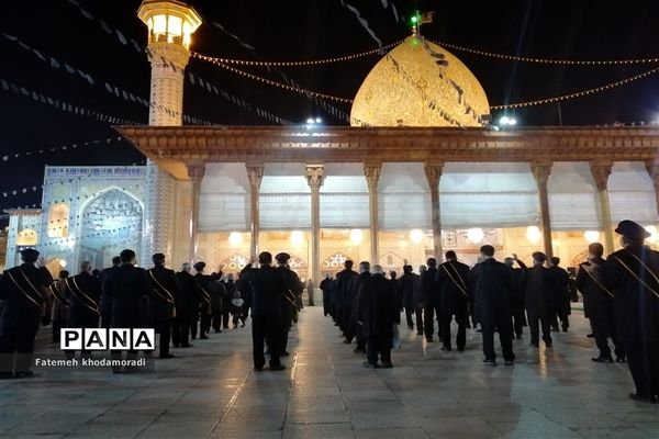 مراسم لاله‌گردانی به مناسبت بزرگداشت شهادت حضرت احمدبن موسی الکاظم( ع) در شیراز