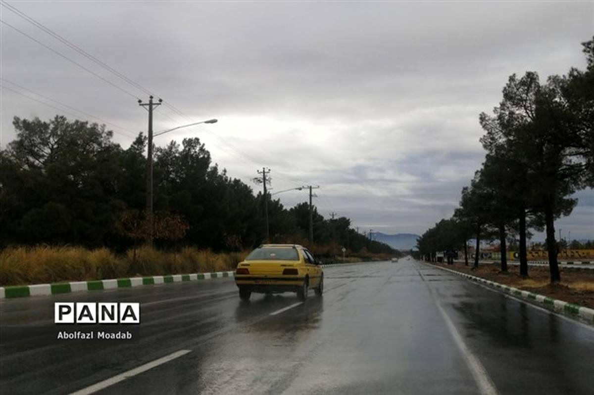 کاهش دما و بارش باران در راه ١۶ استان