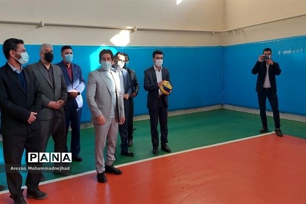 افتتاح سالن ورزشی درون مدرسه‌ای شهید بهشتی در شهرستان قرچک