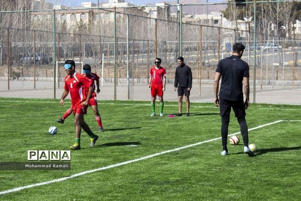 برگزاری اردوی آمادگی تیم ملی فوتبال پنج نفره در شهر محلات