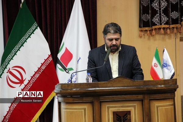 مراسم عصر شعردر دانشگاه‌آزاد اسلامی اسلامشهر