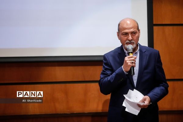 مراسم تجلیل از مربیان برتر سال در سازمان محیط زیست