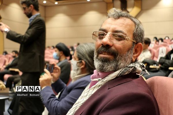 آیین رونمایی از یادمان شهدای گمنام دانشگاه علوم پزشکی قم