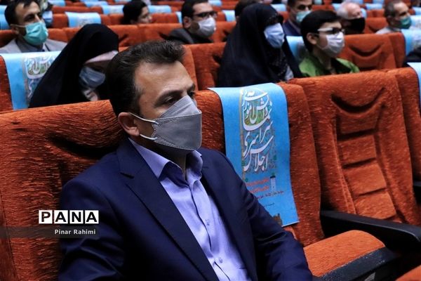 آیین اختتامیه اجلاس سراسری نماز دانش‌آموزی در تبریز