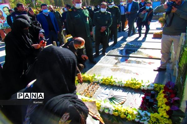 برگزاری مراسم سالگرد سردار شهید حاج حسین خرازی در گلستان شهدای اصفهان