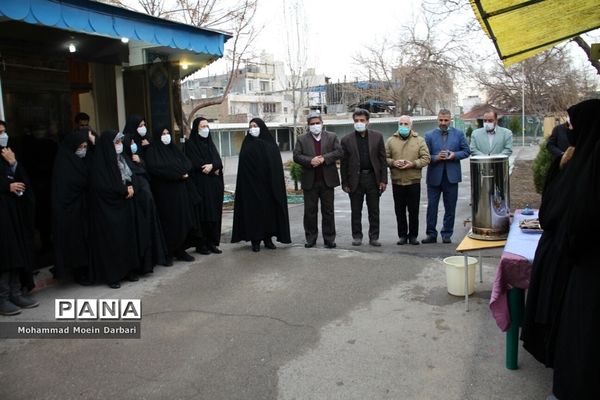 غبارروبی شهدای گمنام در هفته امور تربیتی ناحیه 3 مشهد