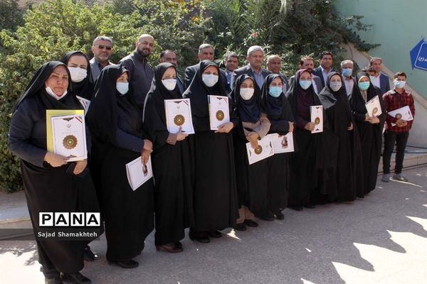 تقدیر از روسا و کارشناسان حوزه ستادی معاونت پرورشی و فرهنگی خوزستان