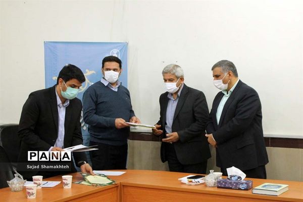 تقدیر از روسا و کارشناسان حوزه ستادی معاونت پرورشی و فرهنگی خوزستان