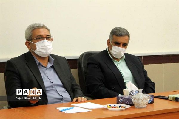 تقدیر از روسا و کارشناسان حوزه ستادی معاونت پرورشی و فرهنگی خوزستان