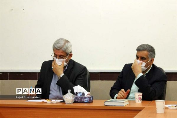 تقدیر از روسا و کارشناسان حوزه ستادی معاونت پرورشی و فرهنگی خوزستان