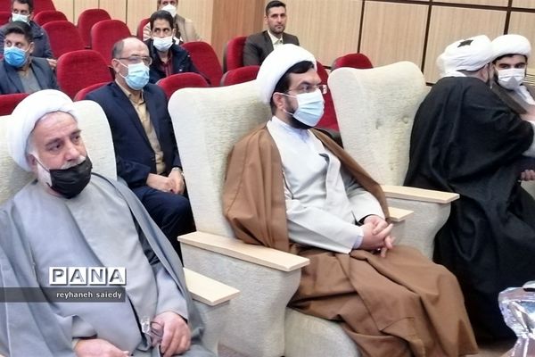 برگزاری همایش تجلیل از معاونان، مربیان و مشاوران مدارس شهرستان دماوند