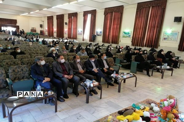 مراسم بزرگداشت سالروز تأسیس کانون‌های فرهنگی تربیتی در اداره آموزش و پرورش ناحیه 5 استان اصفهان