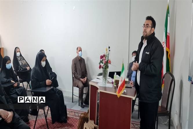 مراسم تجلیل از تلاشگران عرصه امور تربیتی جوادآباد