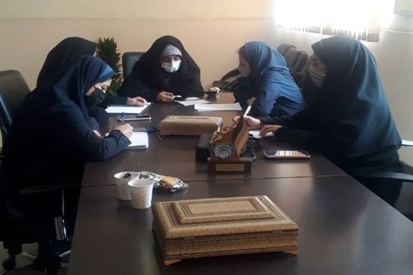 جلسه توجیهی مسابقه مناظره دانش‌آموزی ناحیه 2 اصفهان