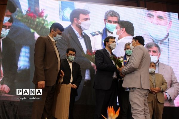 گرامیداشت هفته تربیت اسلامی و جشن نیکوکاری در اداره کل آموزش و پرورش شهرستان‌های استان تهران