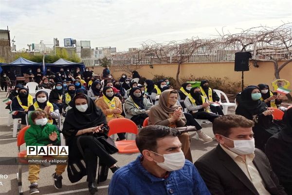 مراسم نمادین استانی روزجشن نیکوکاری در دبیرستان برگزیدگان ناحیه یک قزوین