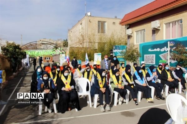 مراسم نمادین استانی روزجشن نیکوکاری در دبیرستان برگزیدگان ناحیه یک قزوین