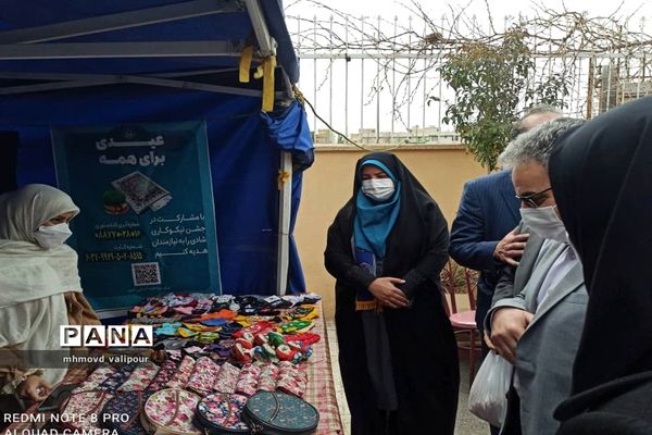 مراسم نمادین استانی روزجشن نیکوکاری در دبیرستان برگزیدگان ناحیه یک قزوین