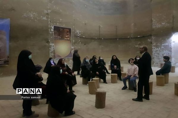 شهر زیرزمینی نوش‌آباد