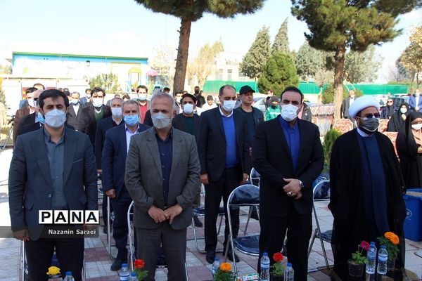 مراسم رویش لاله‌ها درشهرستان اسلامشهر