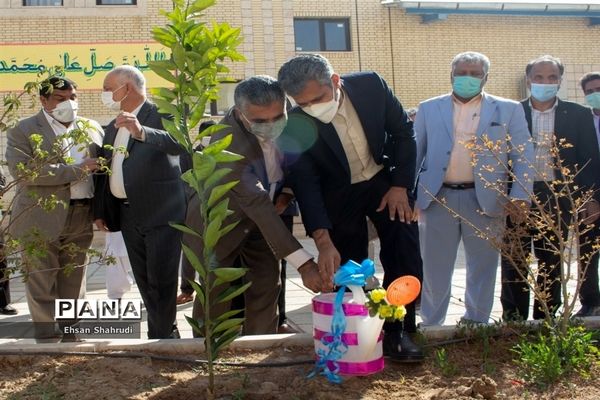 برگزاری پویش جشن تولد زمین در مجتمع آموزشی و فرهنگی حیات طیبه زاهدان