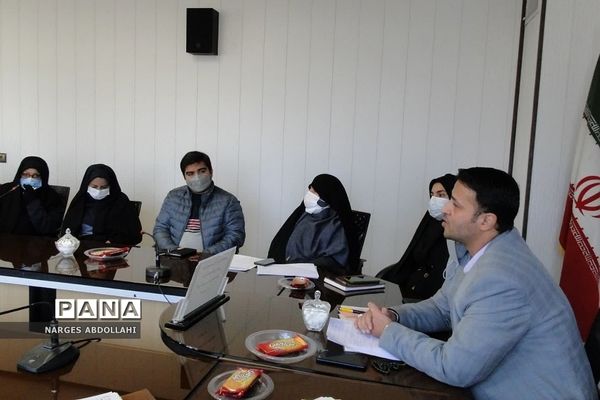 برگزاری جلسه توجیهی مدیران مدارس منطقه فشافویه