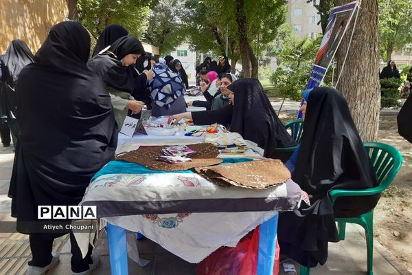 برگزاری جشن «لبخند کرامت» به مناسبت میلاد امام رضا (ع) به همت سرای محله صاحب الزمان منطقه ۱۴