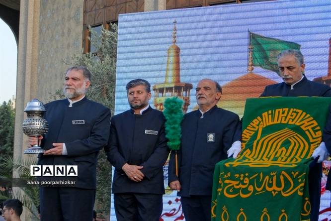 اجتماع بزرگ من امام رضاییام توسط دانشآموزان منطقه ۱۱