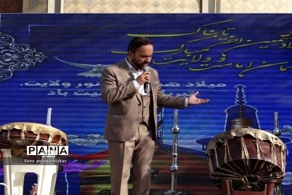 اجتماع بزرگ من امام رضایی‌ام توسط دانش‌آموزان منطقه ۱۱