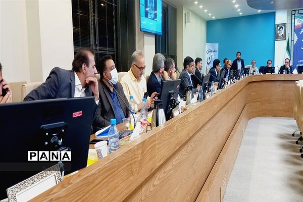 برگزاری جلسه شورای معاونان و رؤسای نواحی و مناطق اصفهان با نمایندگان وزارت آموزش و پرورش