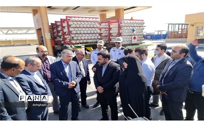 حضور وزیر ارتباطات در شهرستان نائین