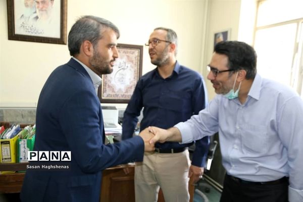 بازدید مدیرکل آموزش و پرورش شهرستان‌های استان تهران از اسلامشهر