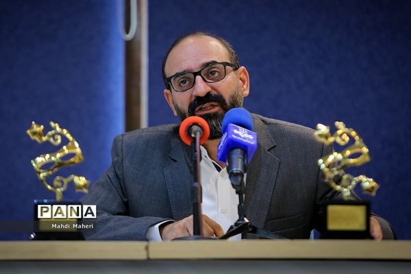 نشست رسانه‌ای جشنواره تئاتر کودک و نوجوان همدان