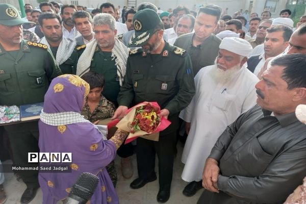 افتتاح نمایشگاه طرح اسوه پایگاه‌های بسیج در پلان